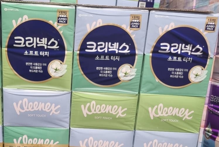 크리넥스 소프트터치 미용티슈 250매X8팩 (2겹)