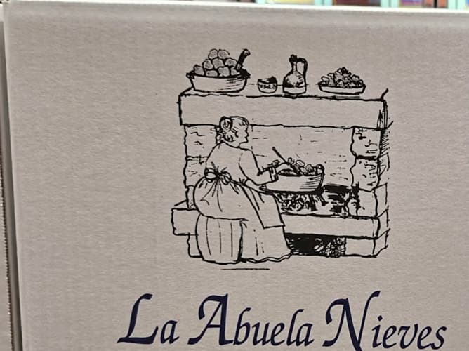 LA ABUELA NIEVES 라아부엘라감자칩 900G / 150G X 6