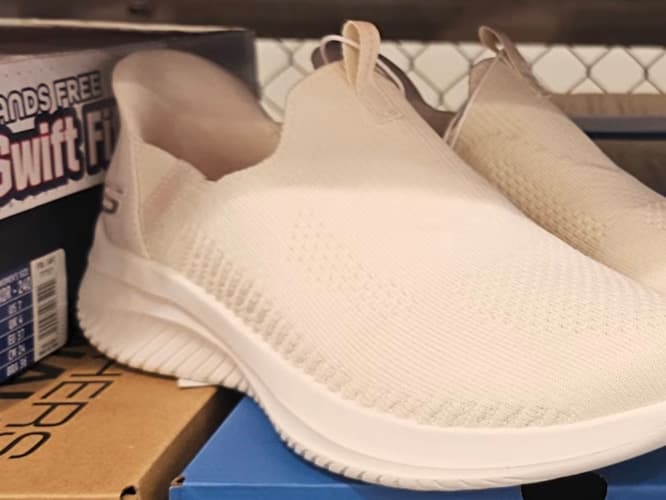 SKECHERS 여성 스위프트 핏 230 - 250MM SIZE