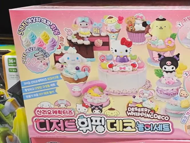 산리오 캐릭터즈 디저트 휘핑 데코 놀이 세트
